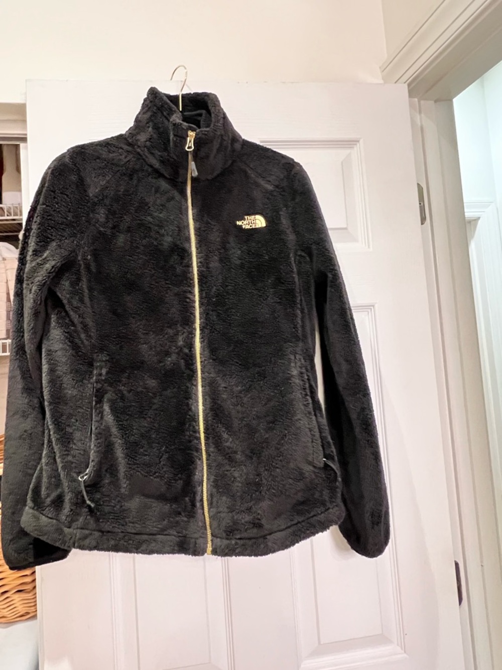 NorthFace OSITO Soft Black Jacket Size M  Ultra-furry